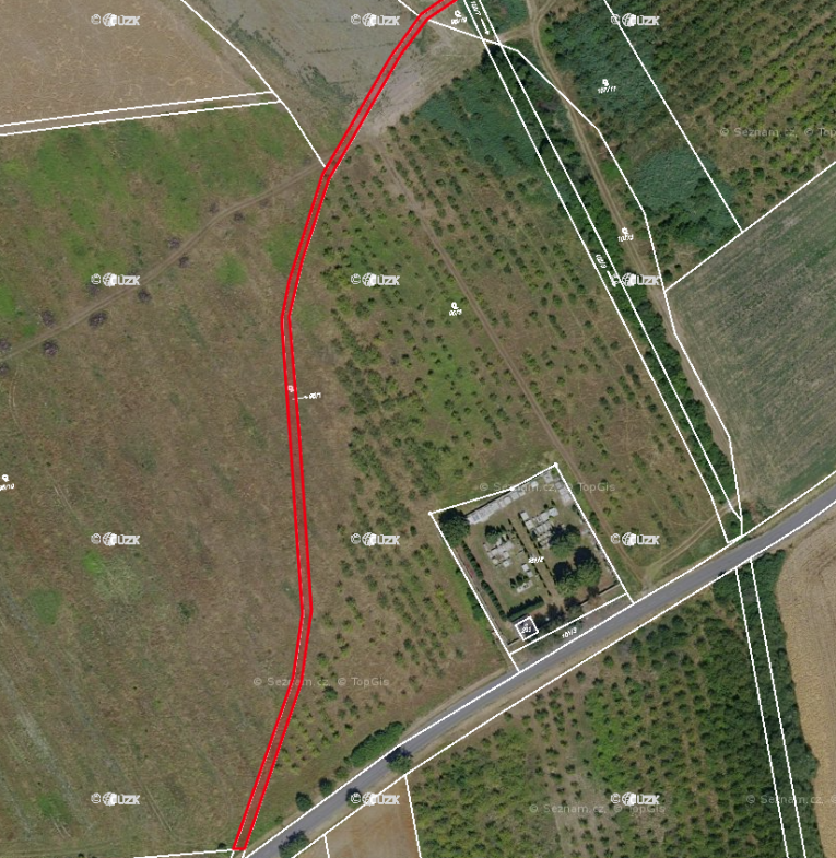 Bývalá cesta za hřbitovem z Chotiměře do Dobkoviček 